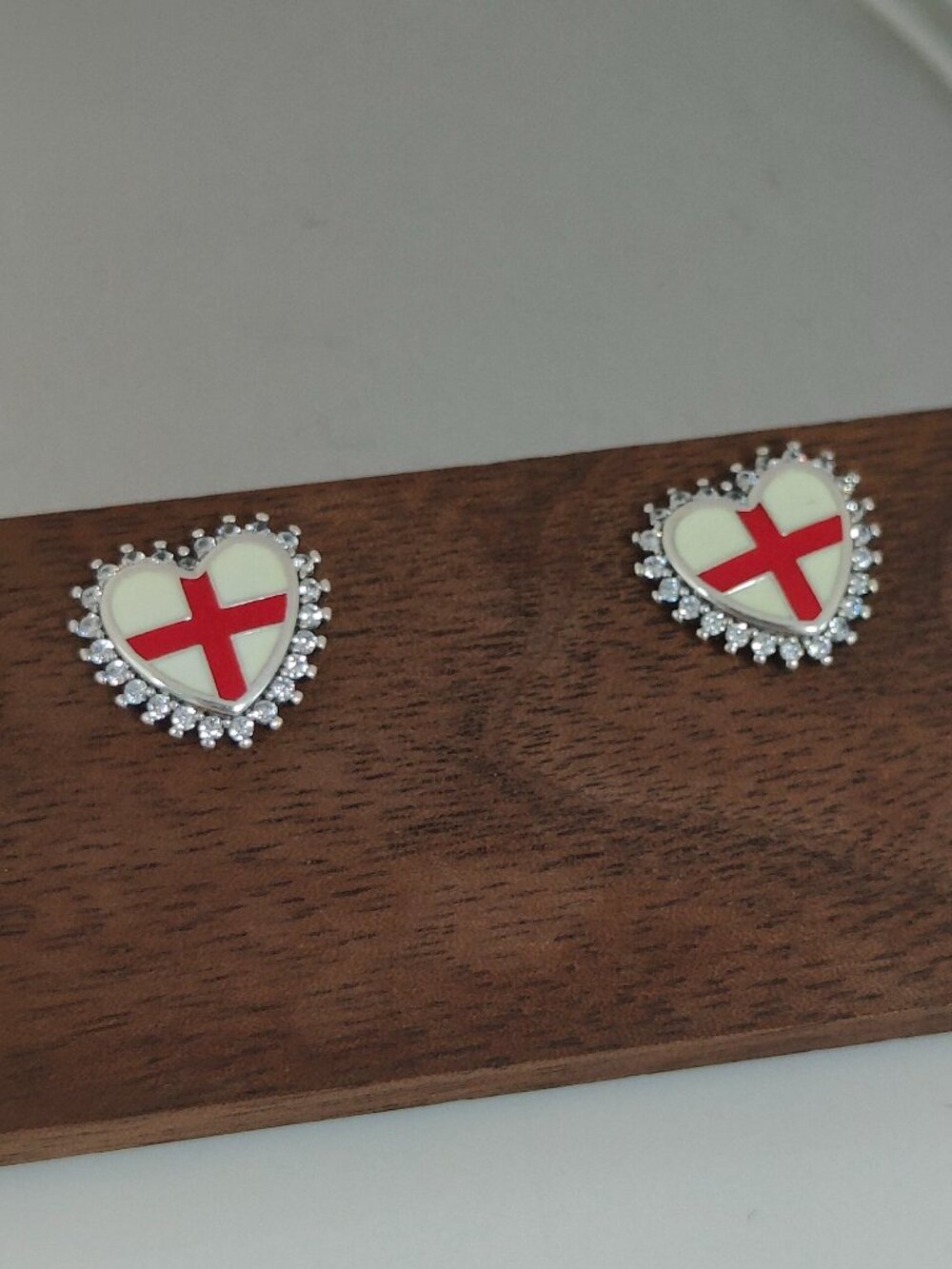 England Flag Travel Vacation Heart Stud Earring Exclusive Designed S925 Silver